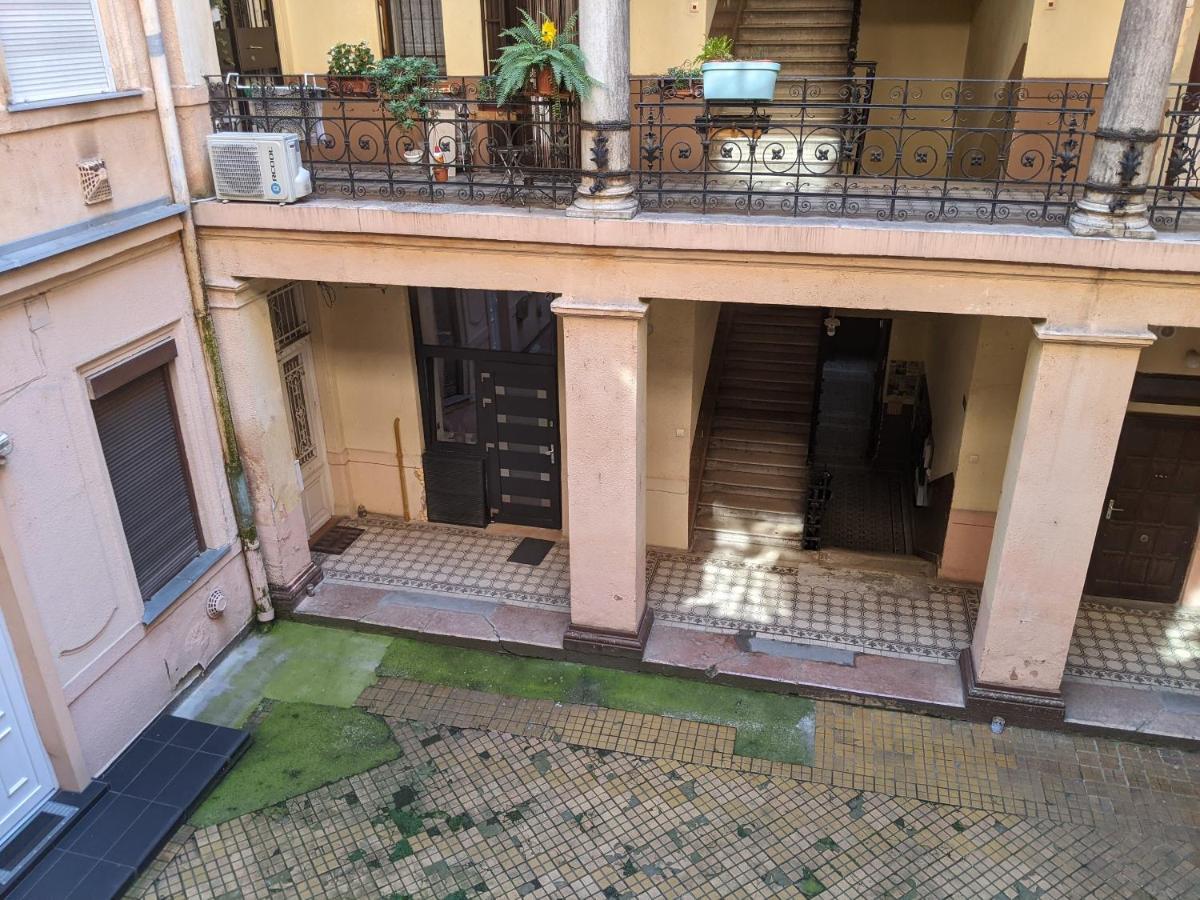 O 38 Luxe Loft Apartman Budapest